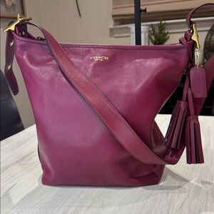 Vintage Coach Fuchsia Leather Shoulder Bucket Bag- EUC
